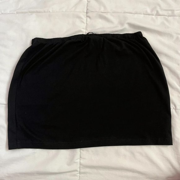 Mini Black Skirt - Picture 2 of 3